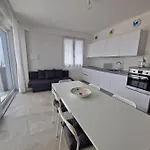 Casavacanze Frontemare Apartamento