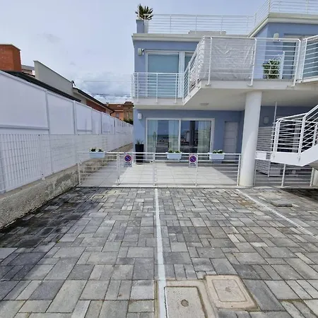 Casavacanze Frontemare Apartment Civitanova Marche