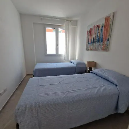 Casavacanze Frontemare Apartment *